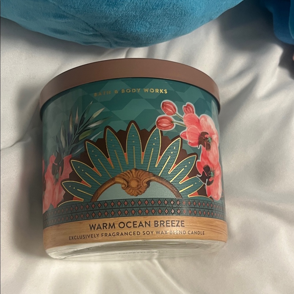 Bath & Body Works Teal Floral Warm Ocean Breeze 3-Wick Candle